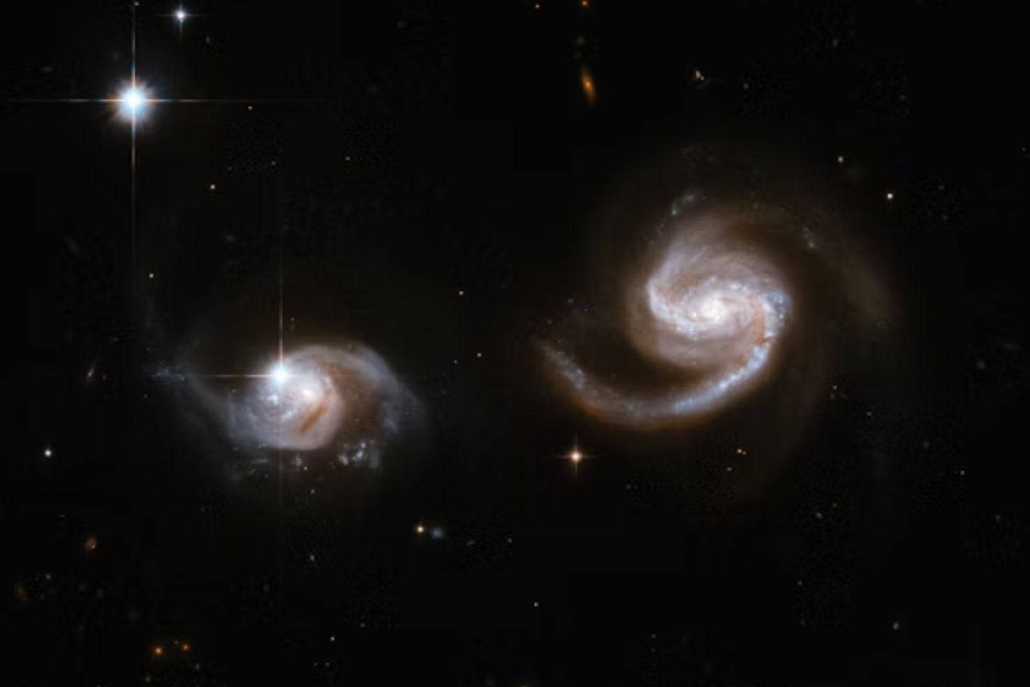 Dos fusiones de agujeros negros revelan algo inesperado. Podrían ayudarnos a descubrir nuevas partículas del universo