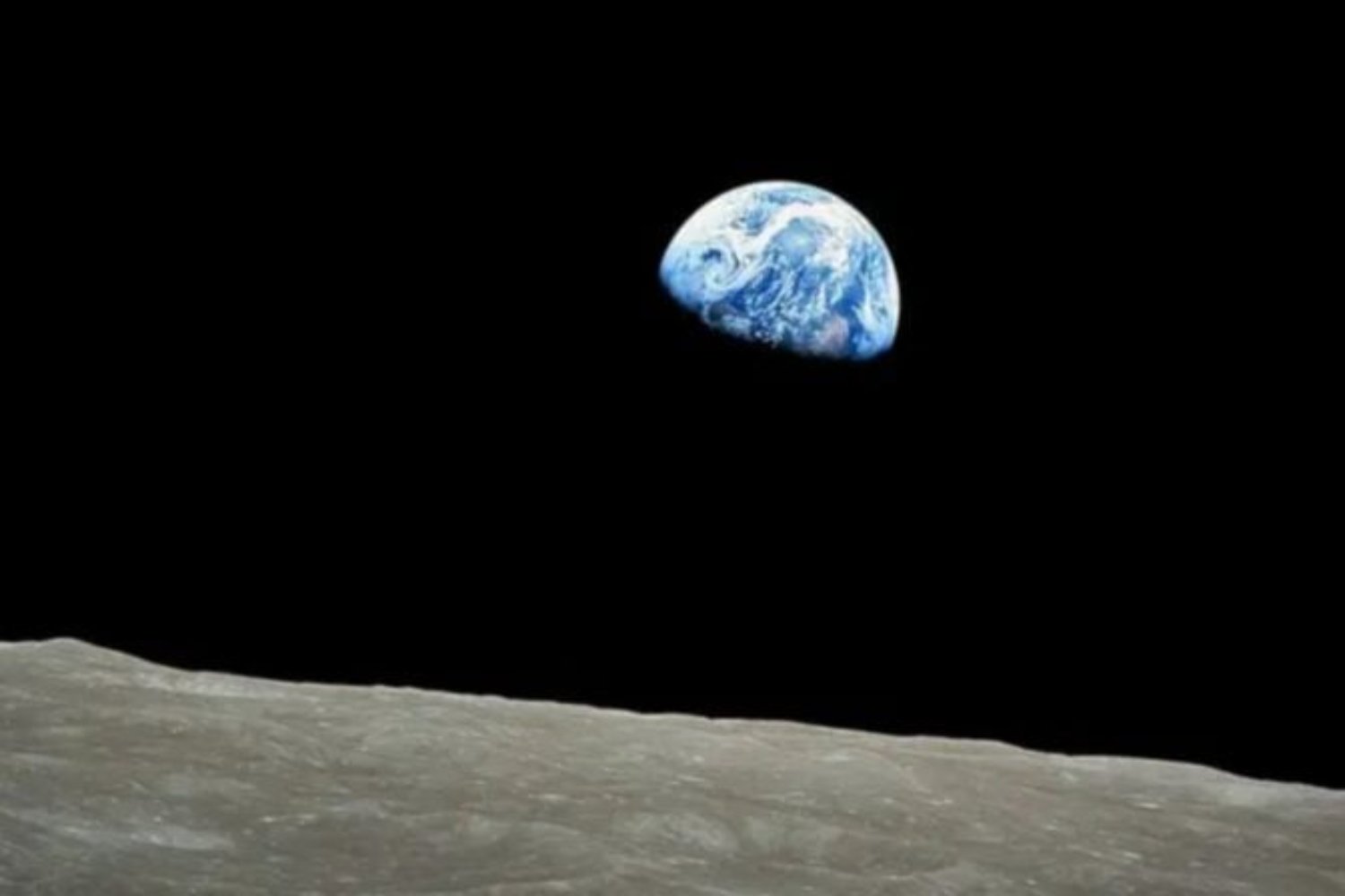 El agua que bebemos podría venir de los mismos asteroides que golpearon la Luna. Chang’e-6 halló sus huellas en la cara oculta