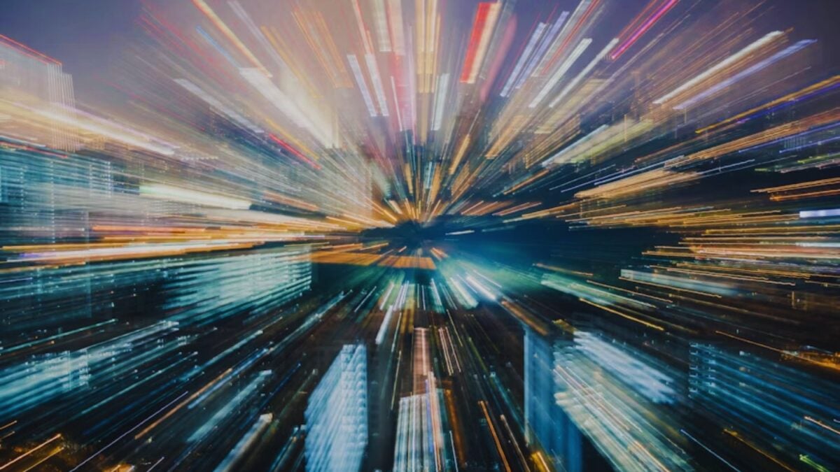 Cuando la materia se acerca a la velocidad de la luz se ha descubierto que ocurre algo totalmente inquietante y extraño… Un experimento logró que “pesara” siete veces más