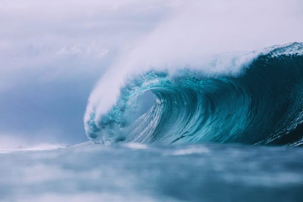 El día en que el mar dejó de moverse: cómo la humanidad está borrando las olas del planeta