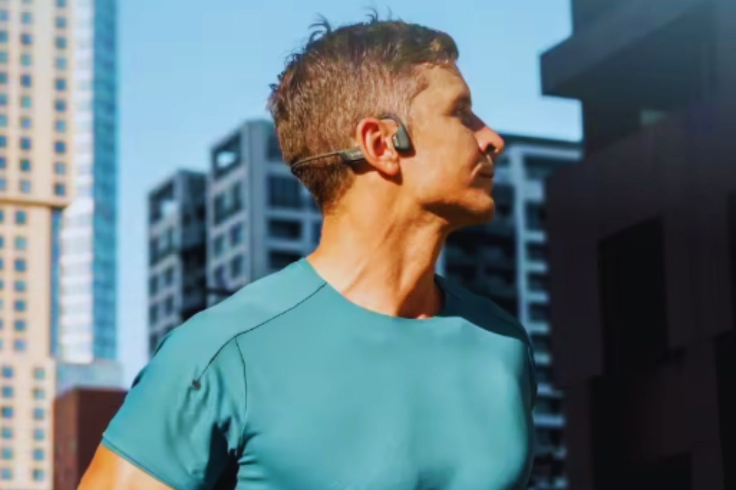 SHOKZ OpenRun Pro 2 auriculares deportivos con sonido óseo auriculares abiertos Bluetooth 5,3 micrófono con cancelación de ruido IP55 resistente al agua