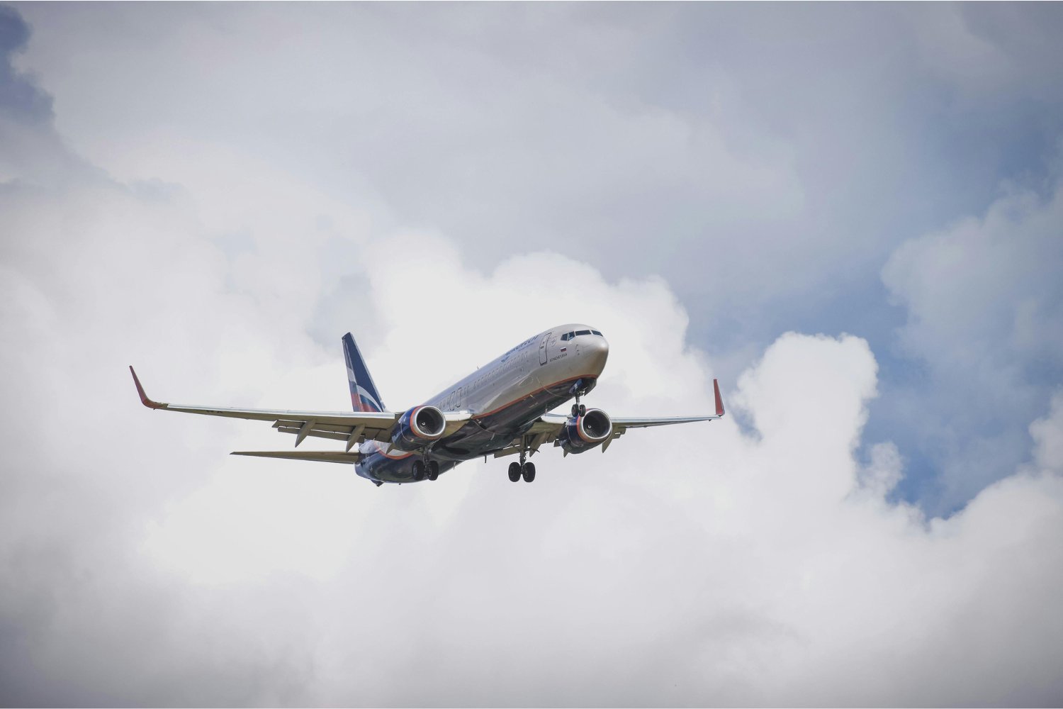 Por qué los vuelos serán cada vez más turbulentos (y el cambio climático es el culpable)