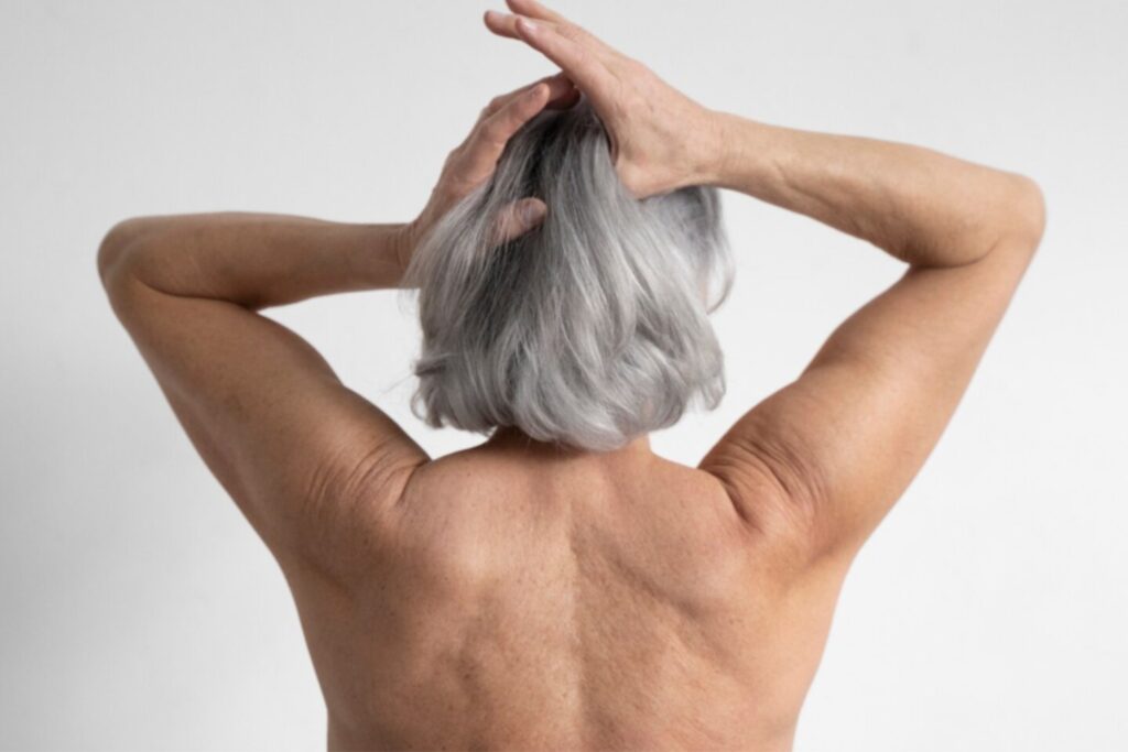 Por qué las canas podrían ser una señal de defensa del cuerpo, según la ciencia