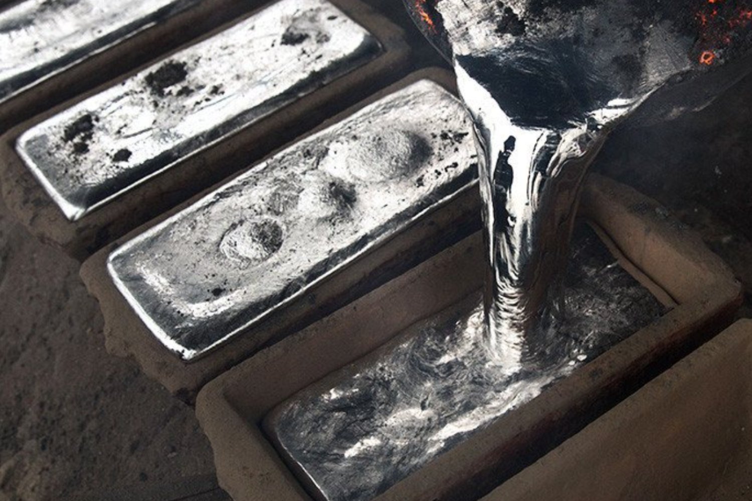 Revolución médica: implantes de metal líquido prometen acabar con las infecciones postquirúrgicas