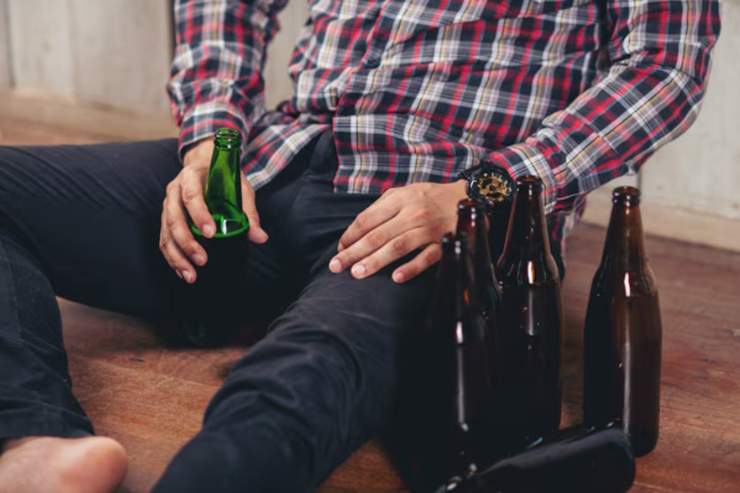 Beber poco también puede dañar el cerebro: un estudio revela que incluso el consumo ligero de alcohol eleva el riesgo de demencia