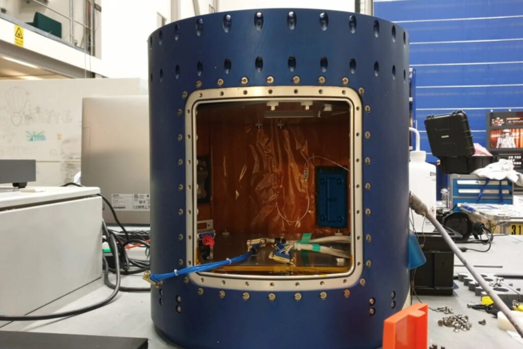 La bacteria que fue al espacio y volvió más fuerte: el microbio que podría proteger la salud en futuras misiones a Marte