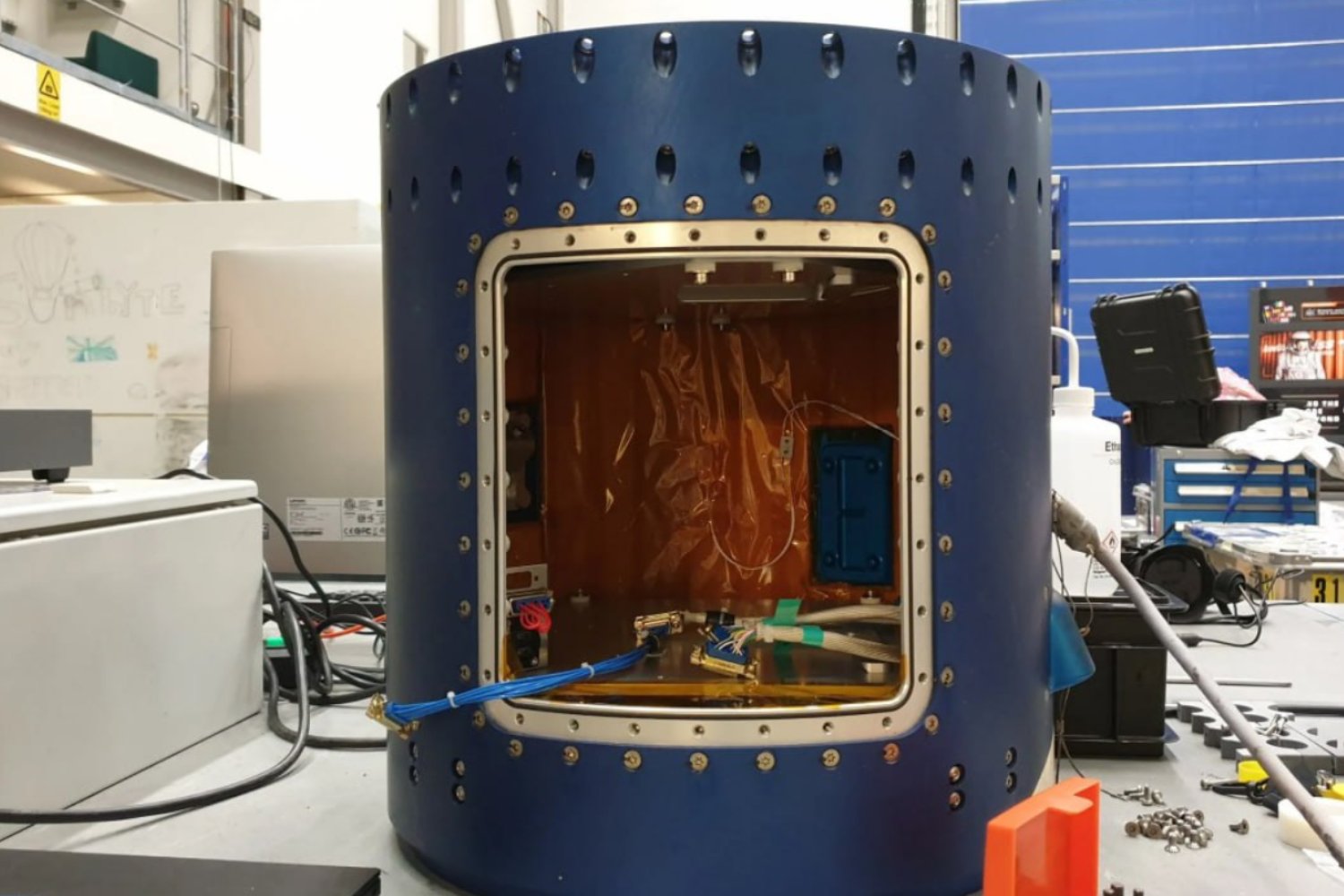 La bacteria que fue al espacio y volvió más fuerte: el microbio que podría proteger la salud en futuras misiones a Marte