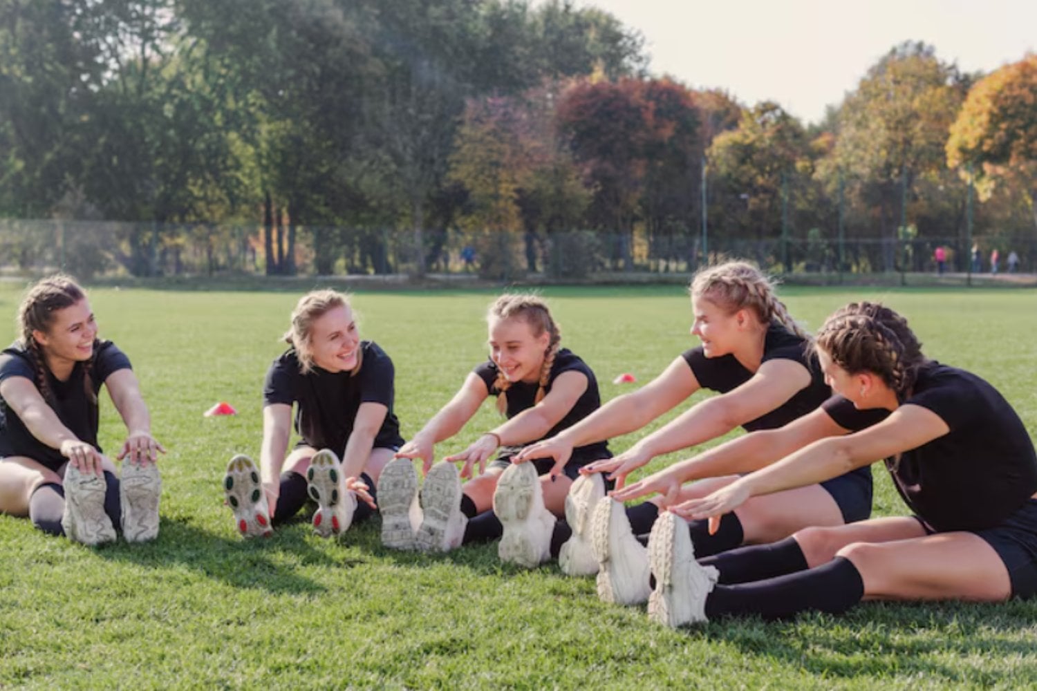 El poder del deporte grupal: la ciencia confirma que entrenar en compañía fortalece la mente, reduce la ansiedad y mejora la conexión social