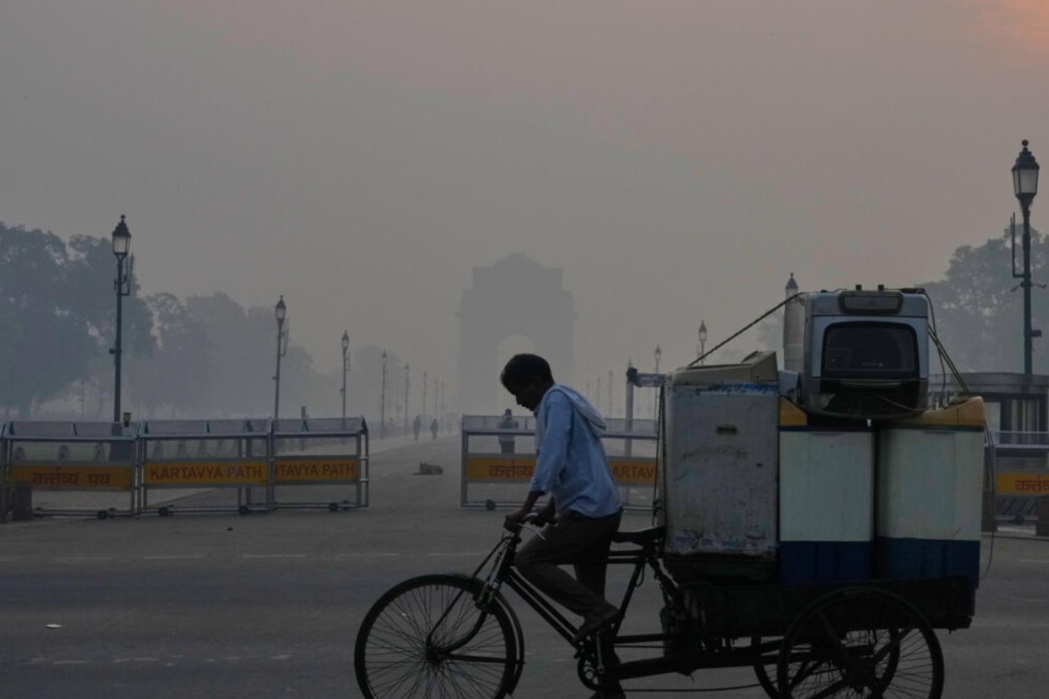Delhi se sumerge en la oscuridad tras el “festival de la luz”: el día en que el aire se volvió irrespirable