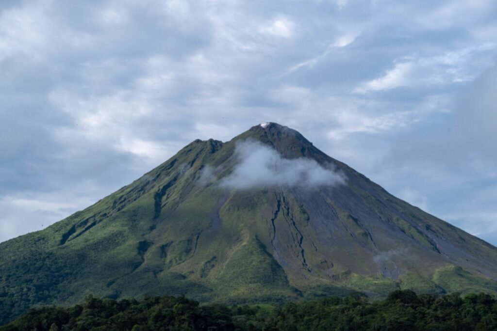 Los 12 volcanes más impresionantes del mundo: donde la Tierra respira fuego