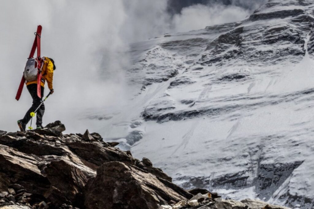 Descenso imposible: cómo Jim Morrison conquistó la cara norte del Everest y cambió la historia del esquí extremo