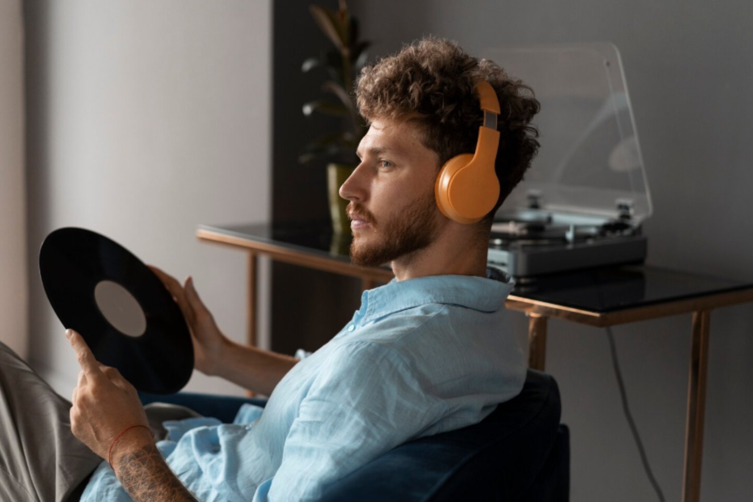 Canciones pegadizas: cuando la neurociencia explica los “gusanos de oído”