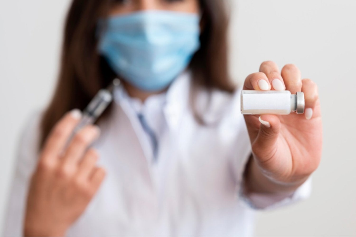 Una llama, una alpaca y 17 serpientes: el sorprendente antiveneno que puede cambiar la medicina