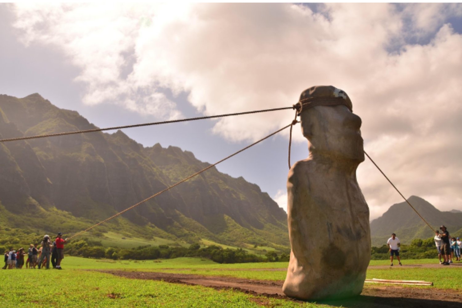 Estatuas Moai Caminantes