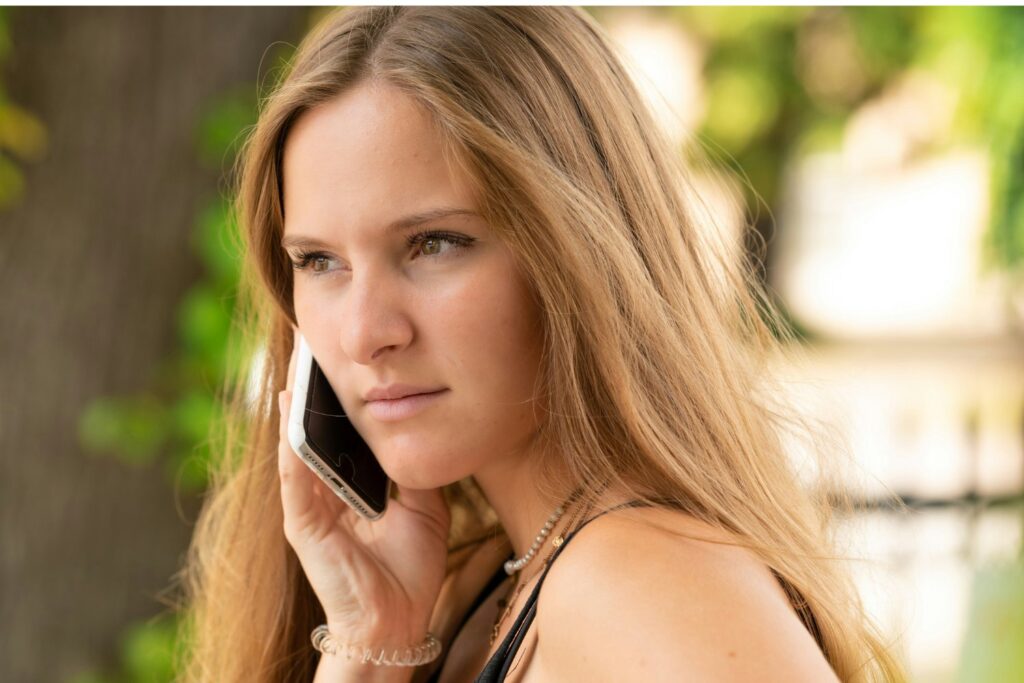 Llaman Y Cuelgan Estafa