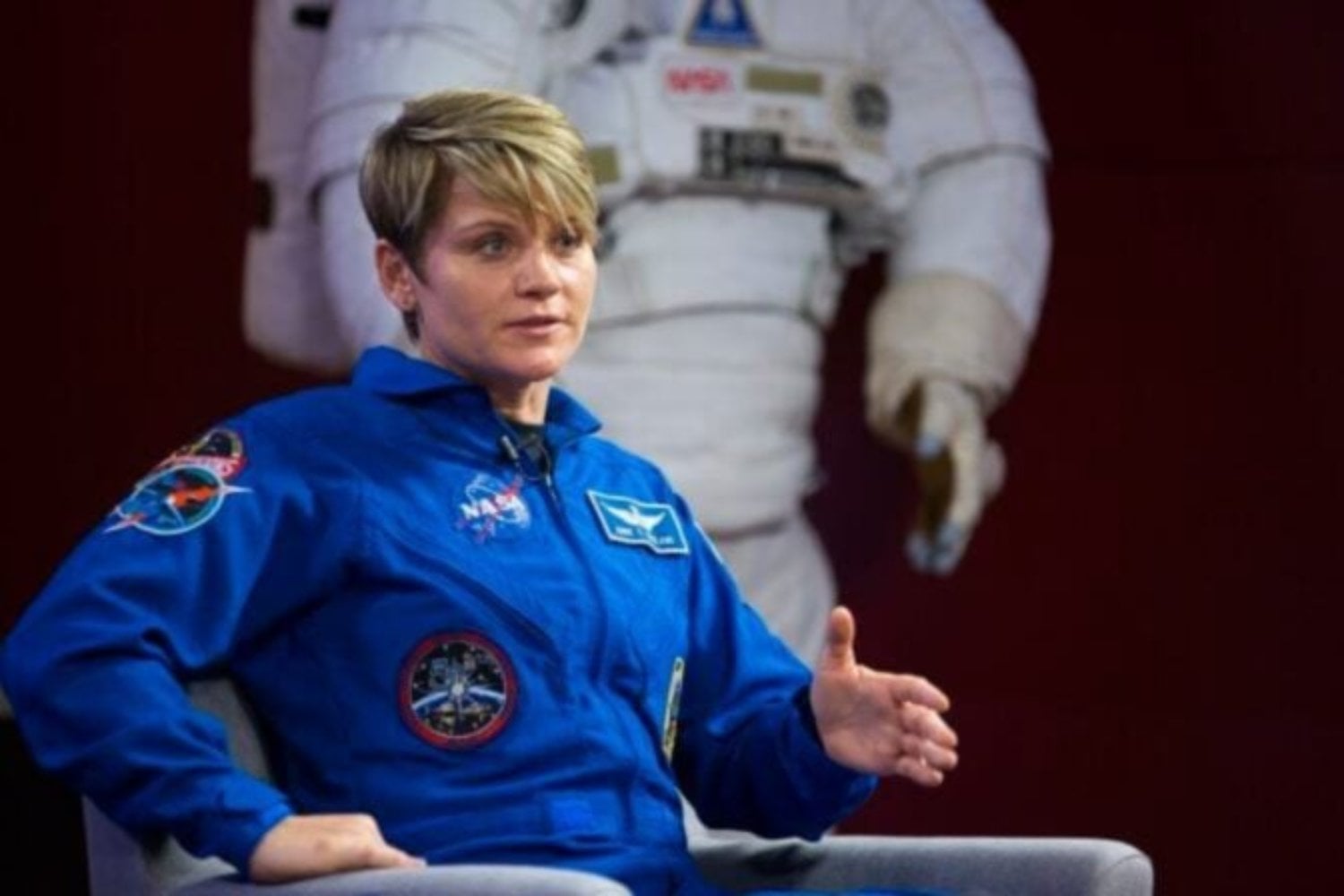 El supuesto primer ciberdelito desde la órbita terrestre queda en nada. La acusación contra la astronauta Anne McClain se desmonta tras la confesión de su exesposa, que admite haber mentido a las autoridades