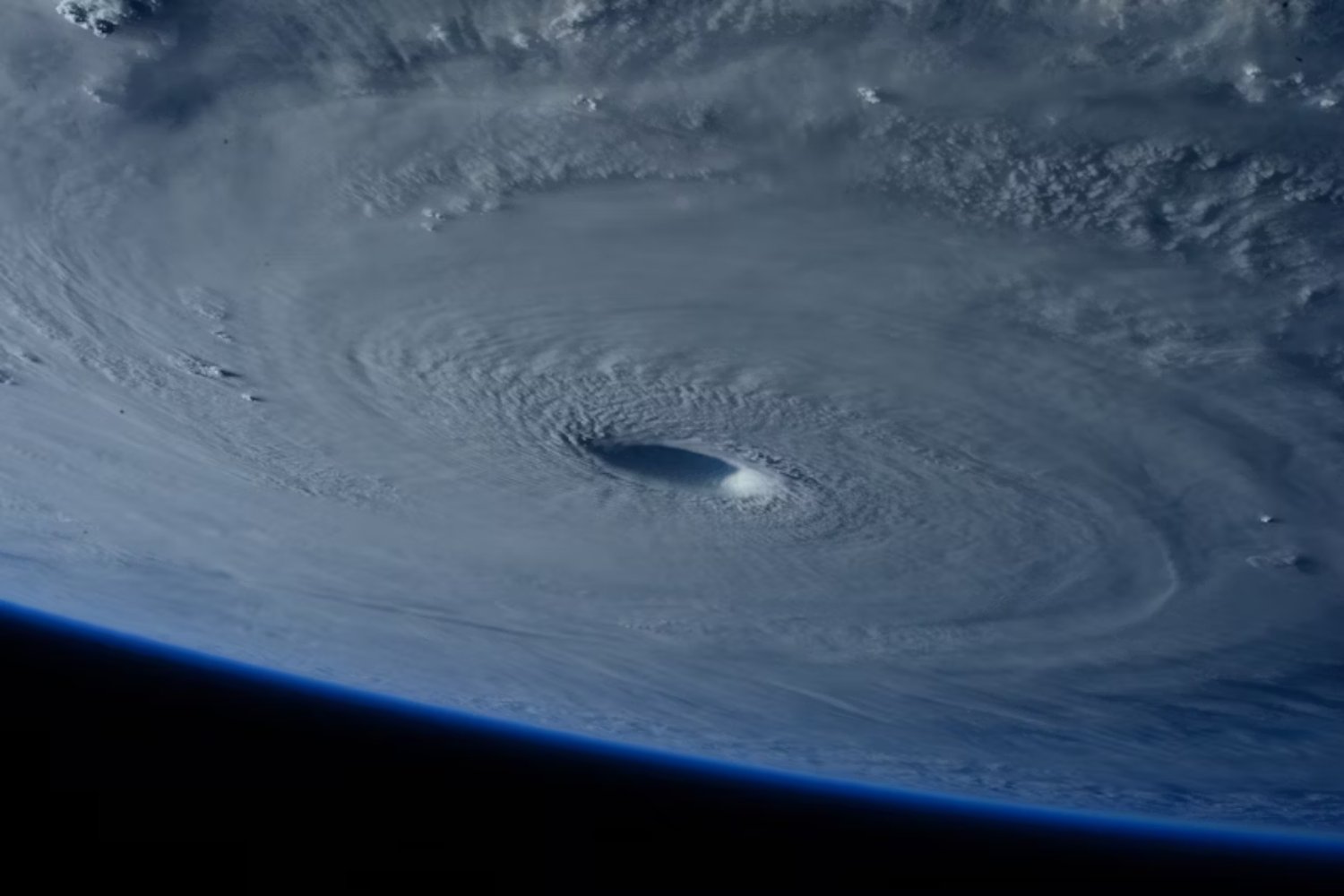 Proyecto “Furia de tormenta”: cuando EE. UU. intentó controlar los huracanes. Los vuelos secretos que buscaron calmar el poder de la naturaleza.