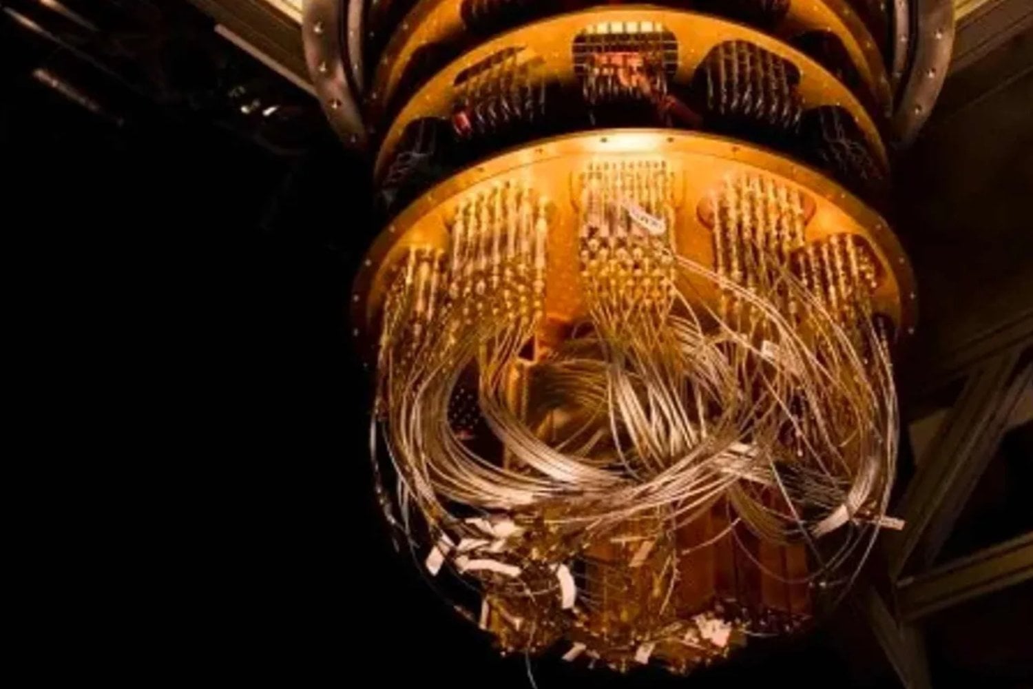 La paradoja que desconcertó a los ordenadores cuánticos: científicos hallan el límite donde la física deja de poder observarse