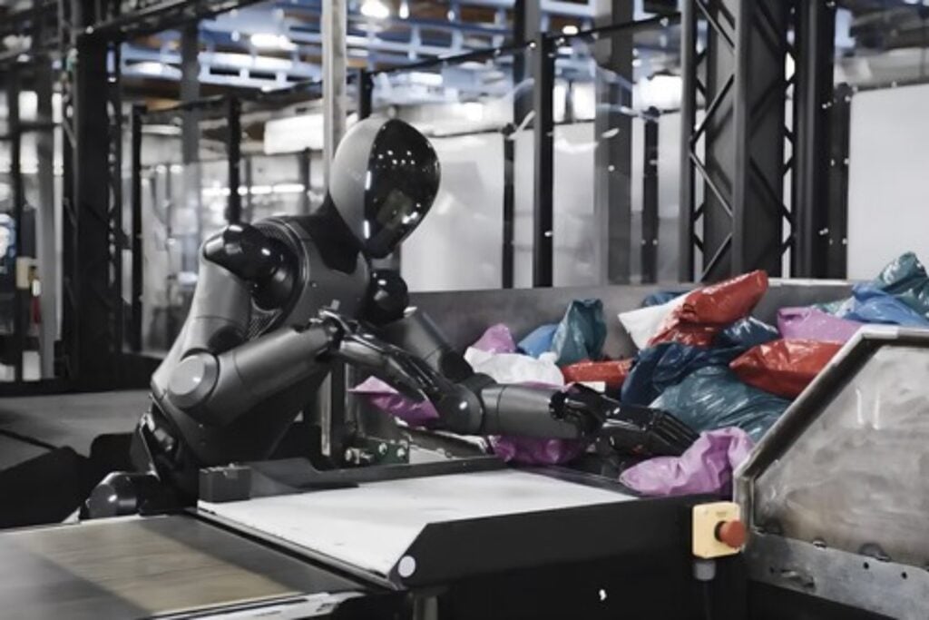 La nueva generación de humanoides llega con una advertencia. Un exingeniero asegura que el robot Figure 02 posee fuerza suficiente para triturar un cráneo humano