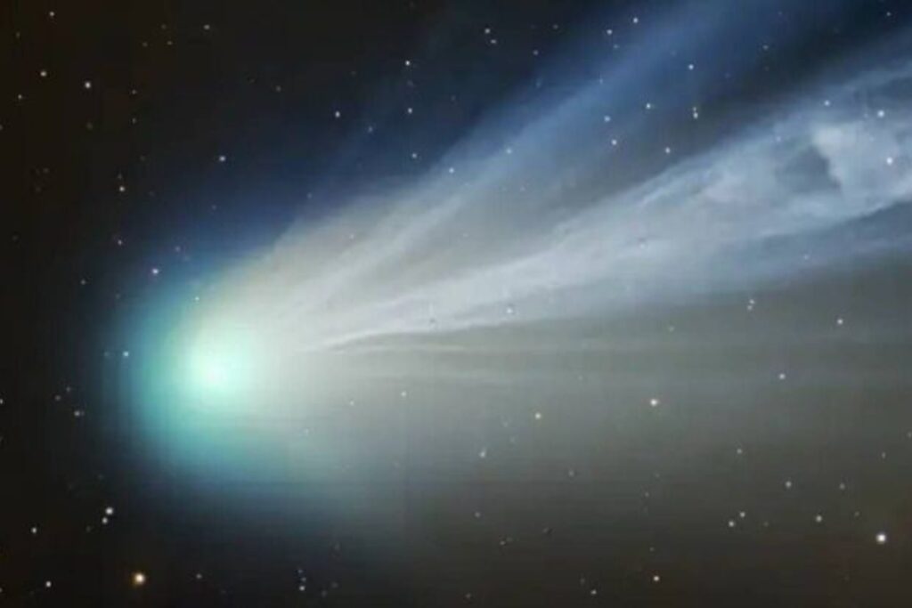 Científicos chinos detectan inusuales señales de radio desde un cometa. Lo que revelan podría explicar las misteriosas erupciones de 12P/Pons-Brooks y el origen del agua en la Tierra