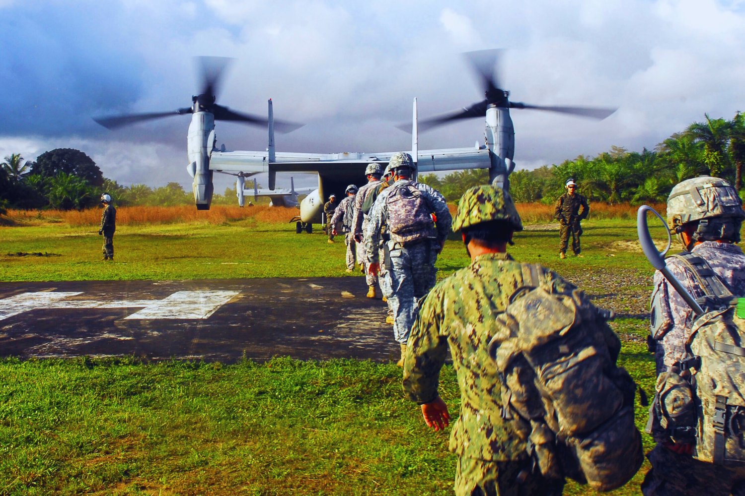A menos de 150 kilómetros de Taiwán, Estados Unidos levanta un muro de misiles. Y lo que está construyendo no es una base militar, sino el escenario de la próxima gran guerra del Pacífico