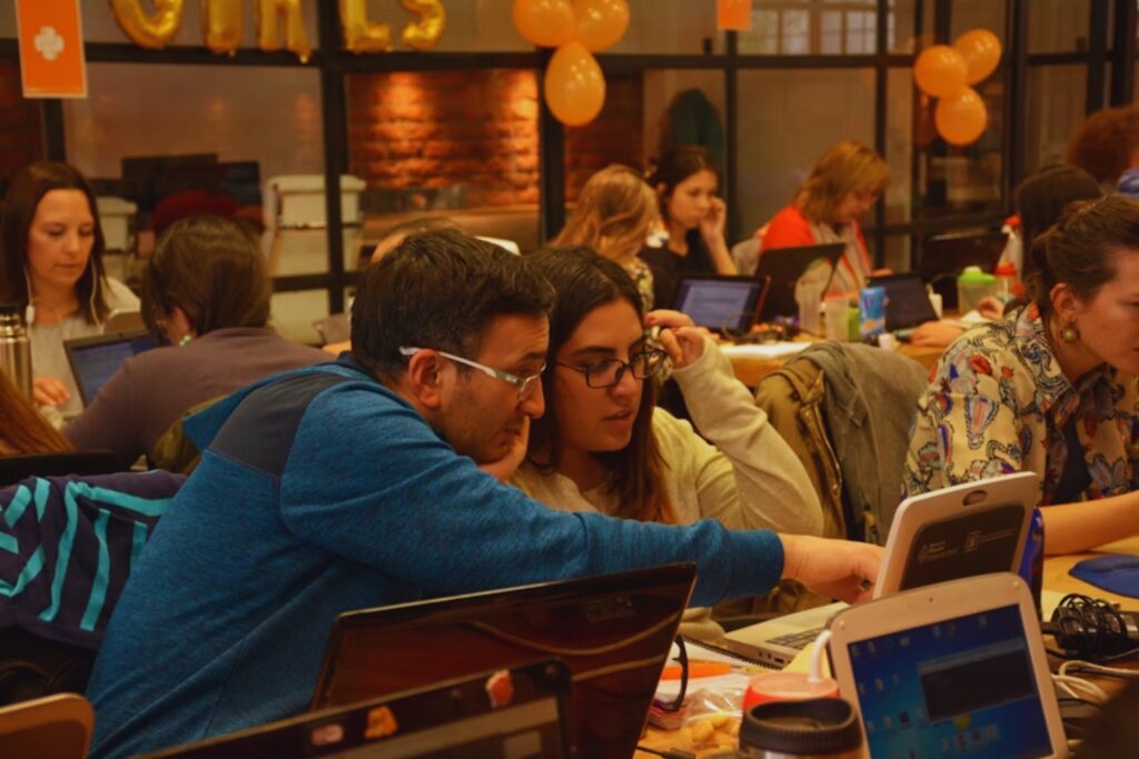 El idioma que derrota al inglés: la IA entiende mejor el polaco (y el español le pisa los talones)