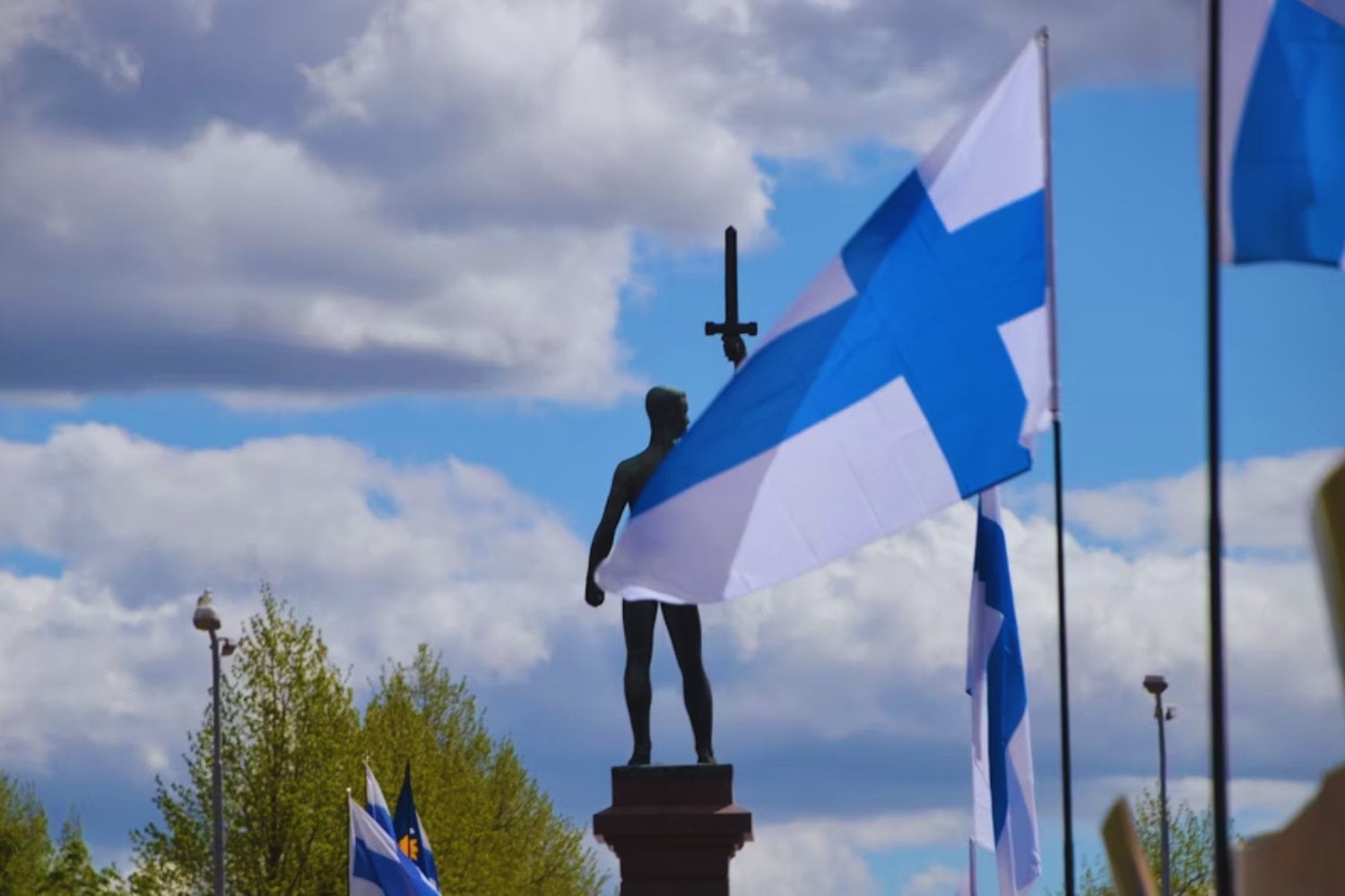 Finlandia lo tenía todo: educación, bienestar y felicidad. Pero ni eso ha logrado detener la desaparición silenciosa de sus familias