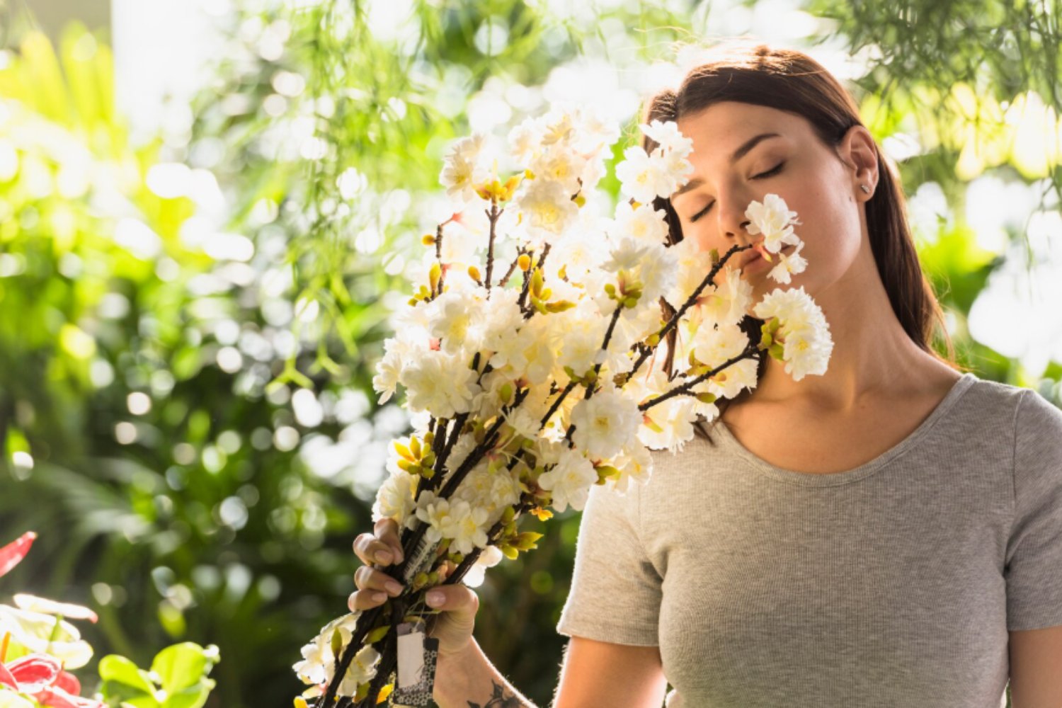 Un dispositivo experimental permite a personas con anosmia distinguir olores: así funciona la primera “nariz electrónica” para humanos