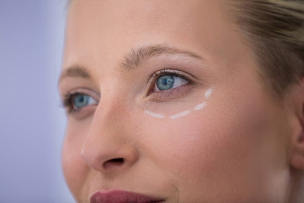 Ojeras y bolsas: lo que dice realmente la ciencia sobre un rasgo normal que creíamos un problema