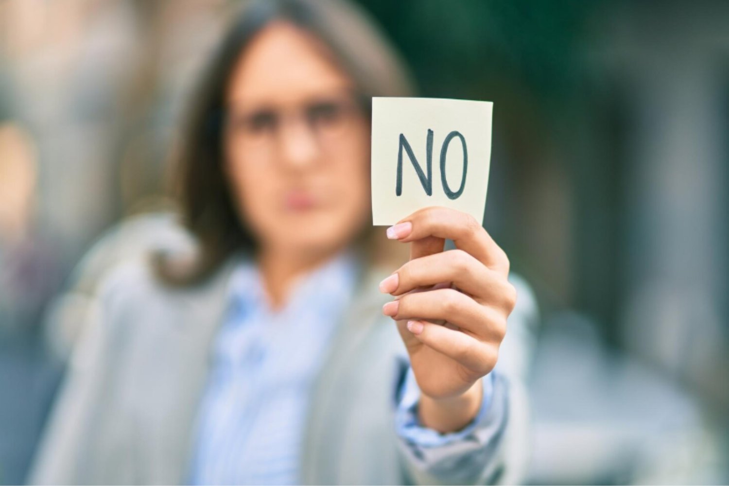 La ciencia del “no”: el pequeño acto que protege tu cabeza (y tu vida)