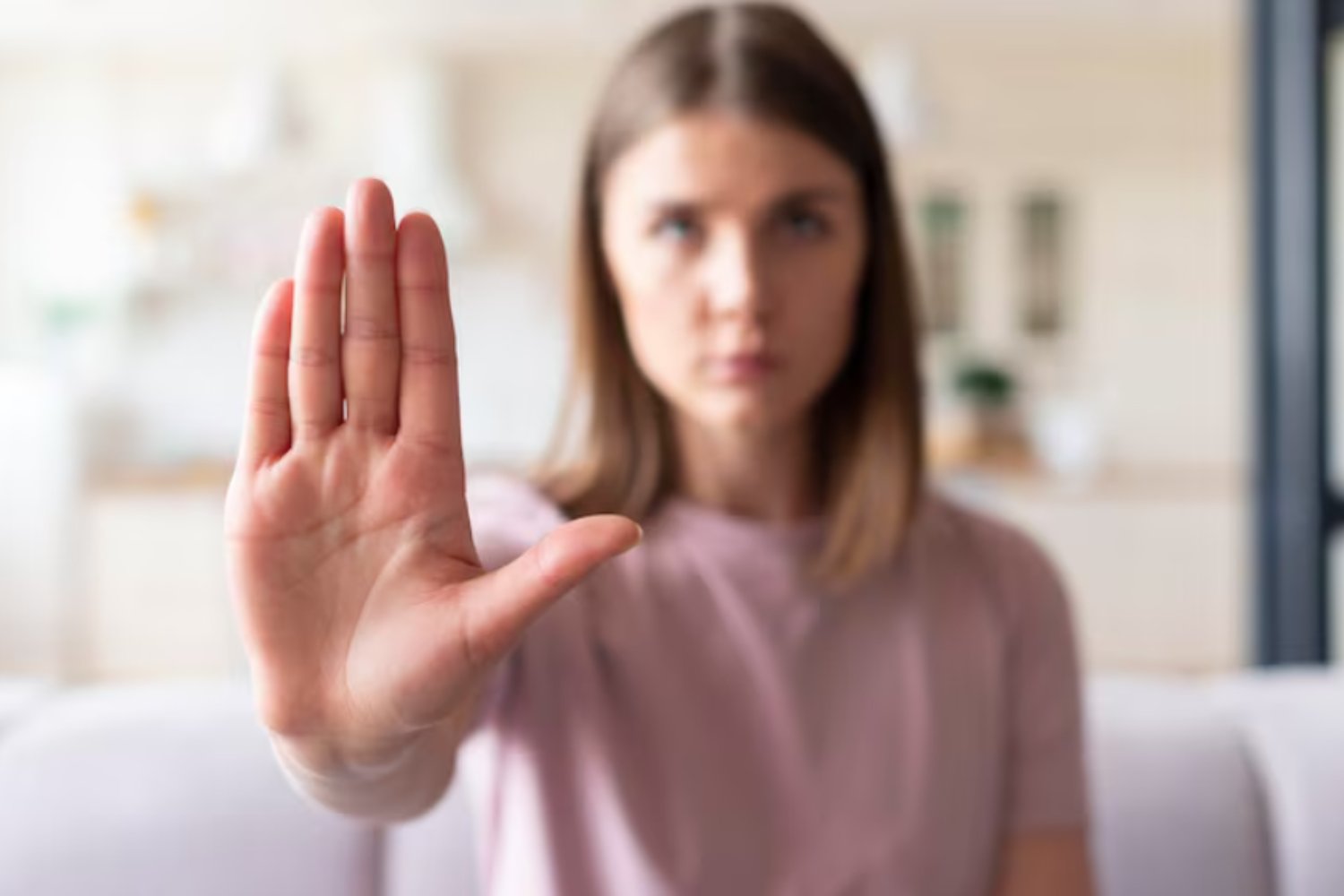 La ciencia del “no”: el pequeño acto que protege tu cabeza (y tu vida)