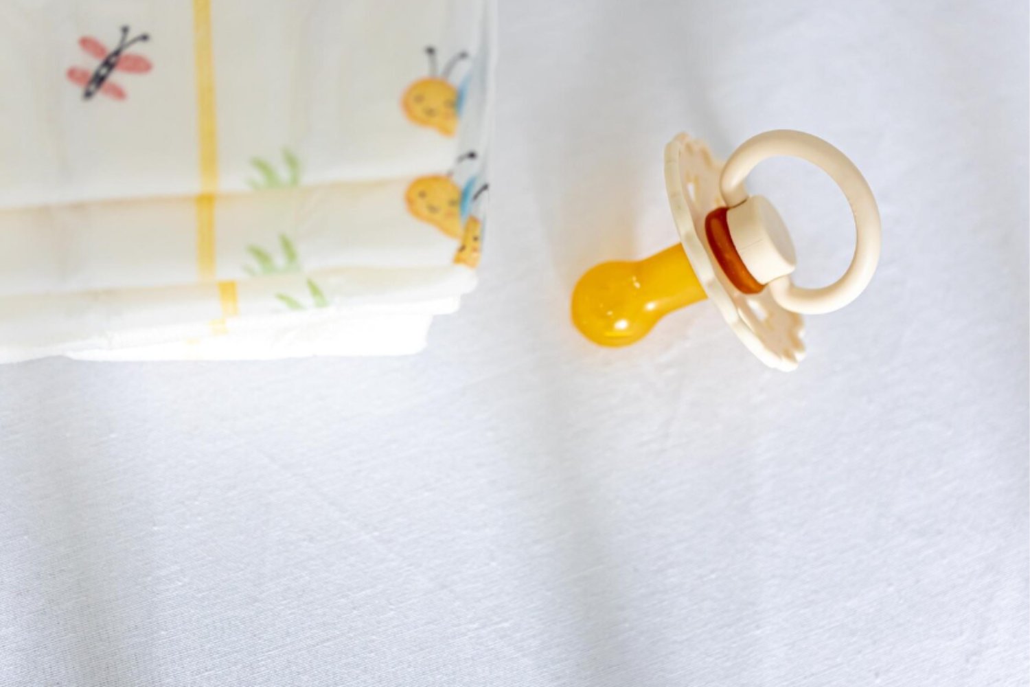 El chupete no es inocente: hasta cuándo usarlo (y cuándo empieza a dañar la boca del bebé)