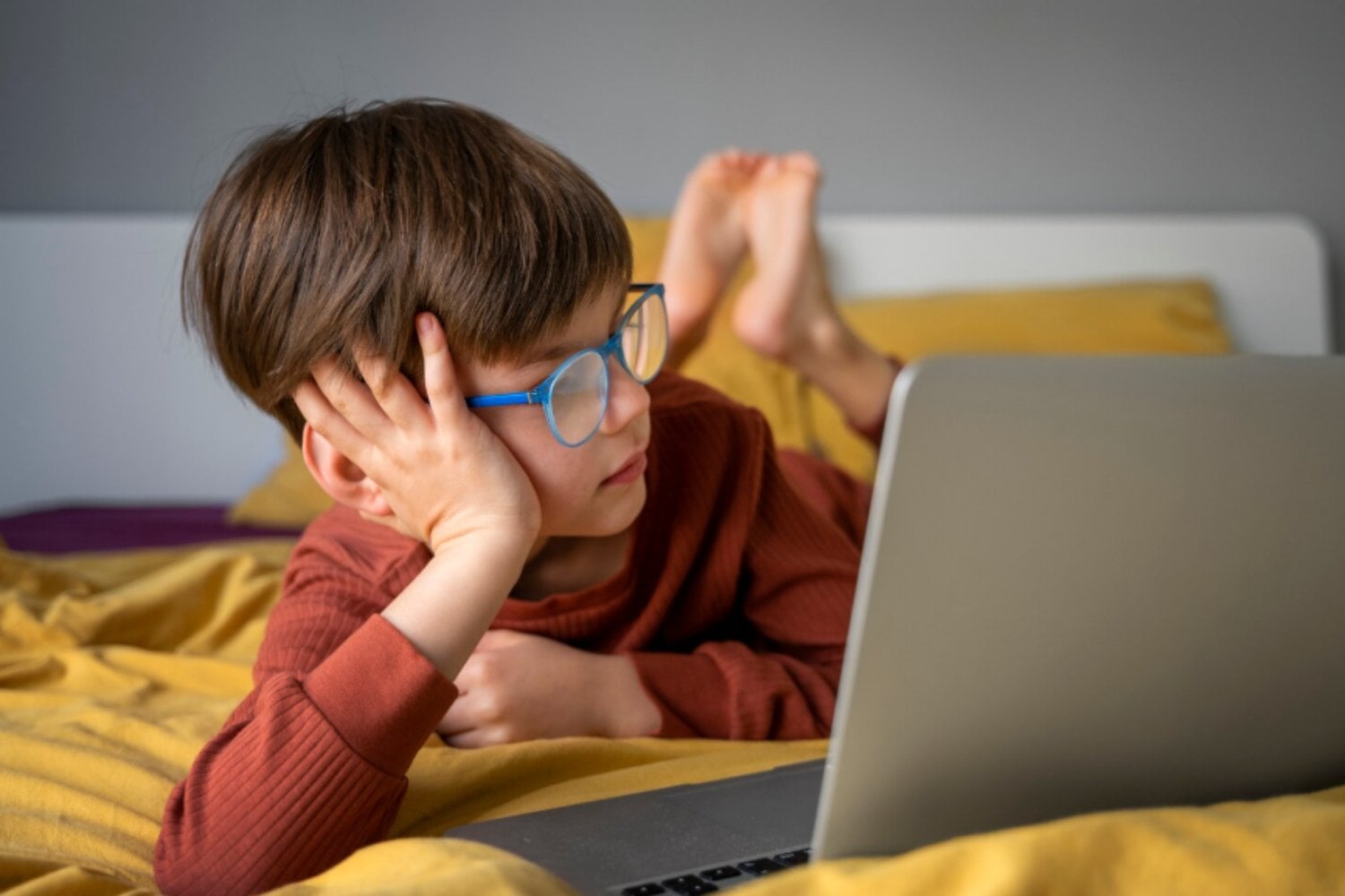 Por qué los niños se distraen con facilidad (y qué revela la ciencia sobre su cerebro en desarrollo)
