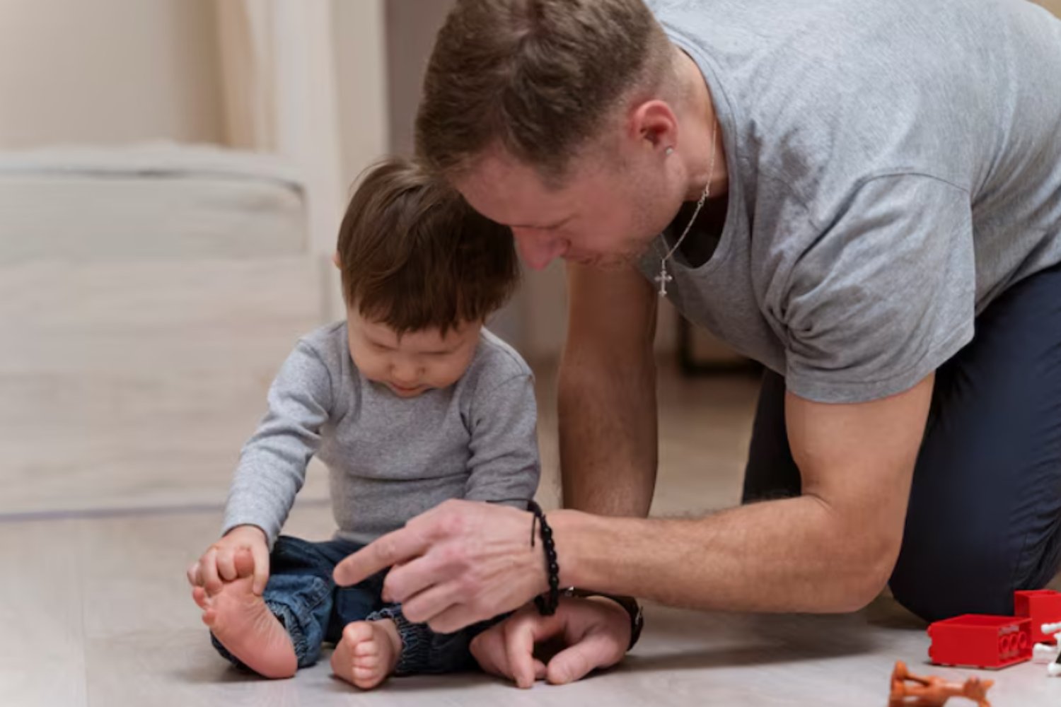 Criar a un hijo en un idioma que no es el tuyo: lo que realmente dice la ciencia sobre el bilingüismo no nativo)