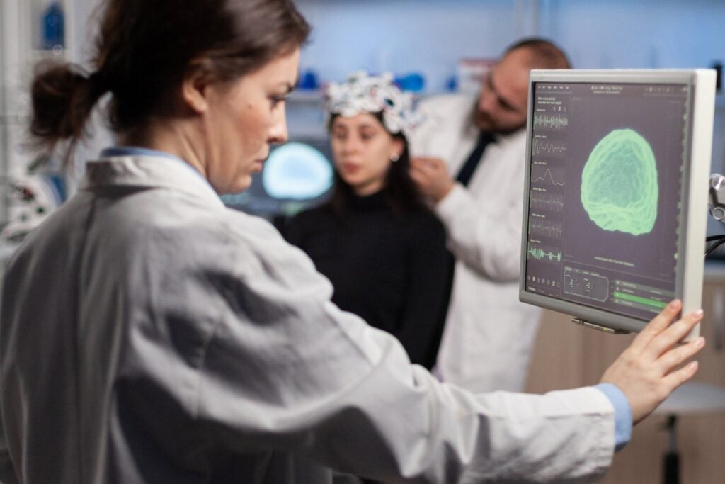 El cerebro puede aliviar el dolor por zonas: el hallazgo que transforma la neurociencia del bienestar