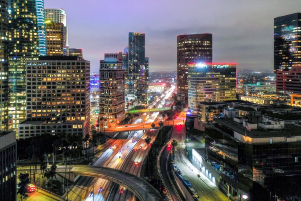 ¿Estamos hechos para vivir en ciudades? La ciencia dice que no, y advierte un posible desajuste evolutivo