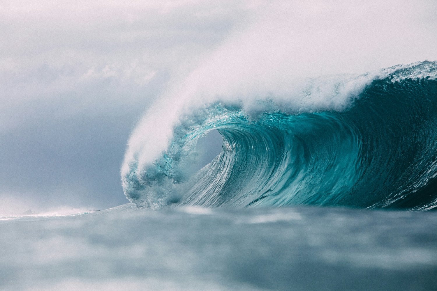 Olas De 36 Metros En El Pacifico