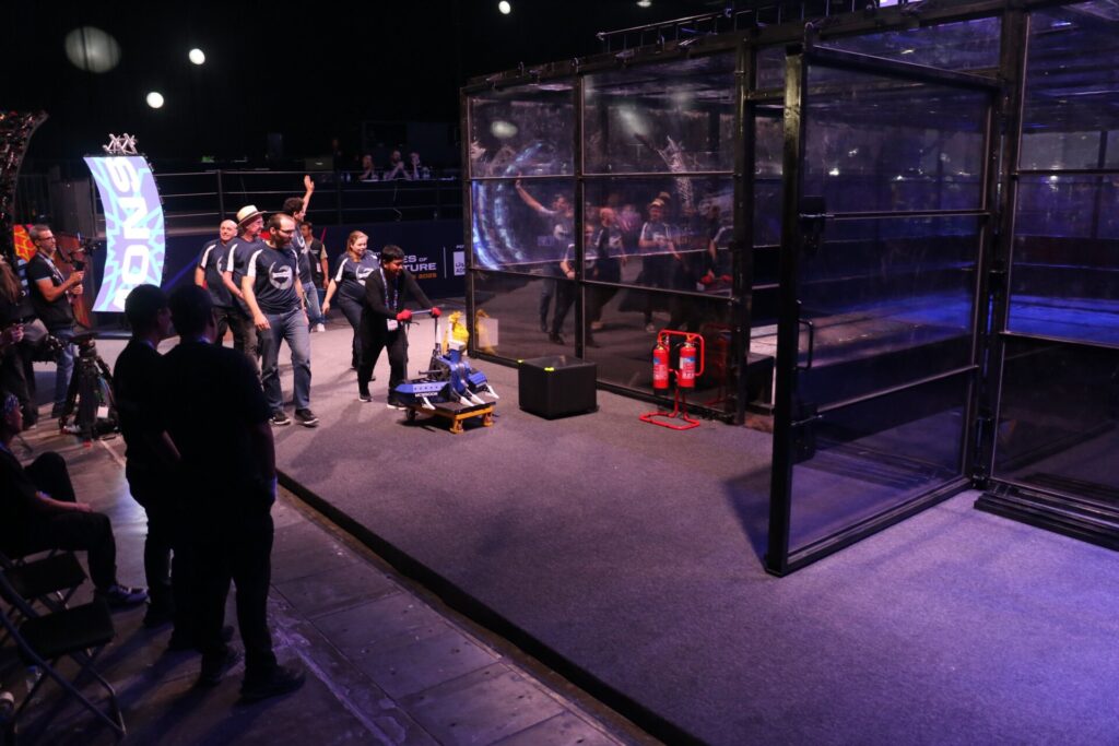 Fútbol híbrido, básquet phygital y robots en la arena: así fue una jornada en los Games of the Future