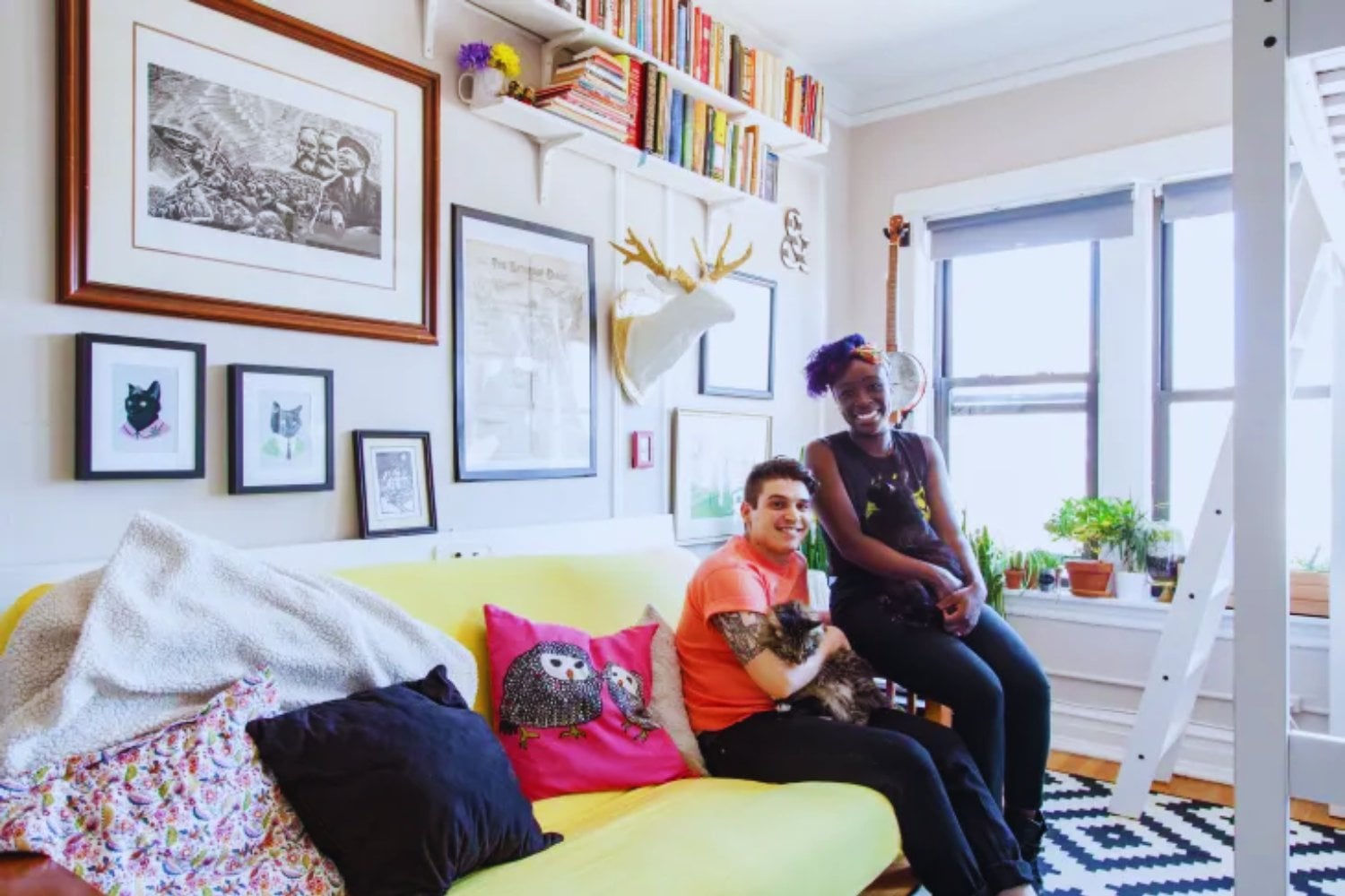 Las mascotas no están reemplazando a los bebés. En algunos países, podrían estar ayudando a que nazcan más