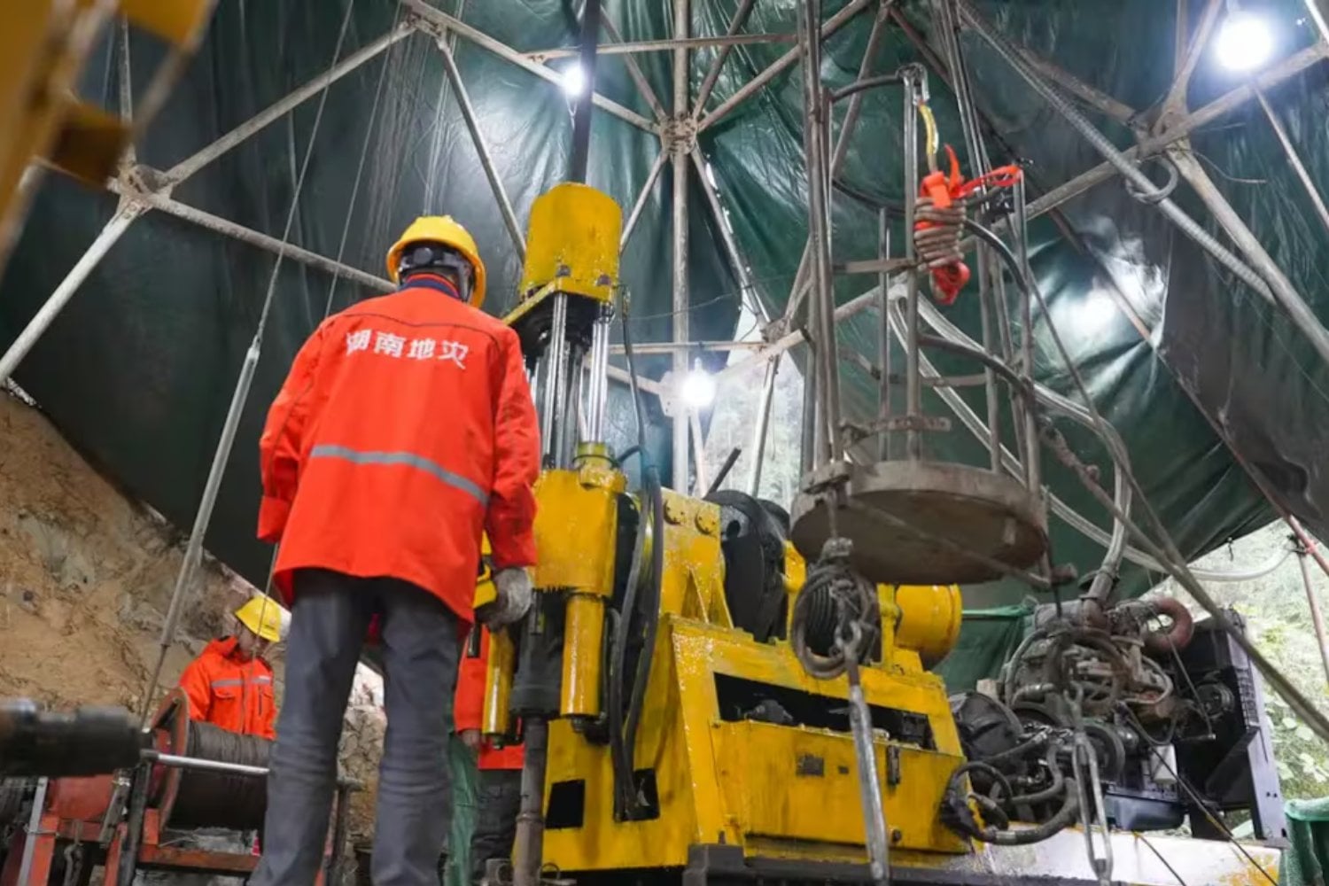 Hallan en China uno de los mayores depósitos de oro jamás registrados. Un descubrimiento valorado en 83.000 millones que podría cambiar el mapa global del metal