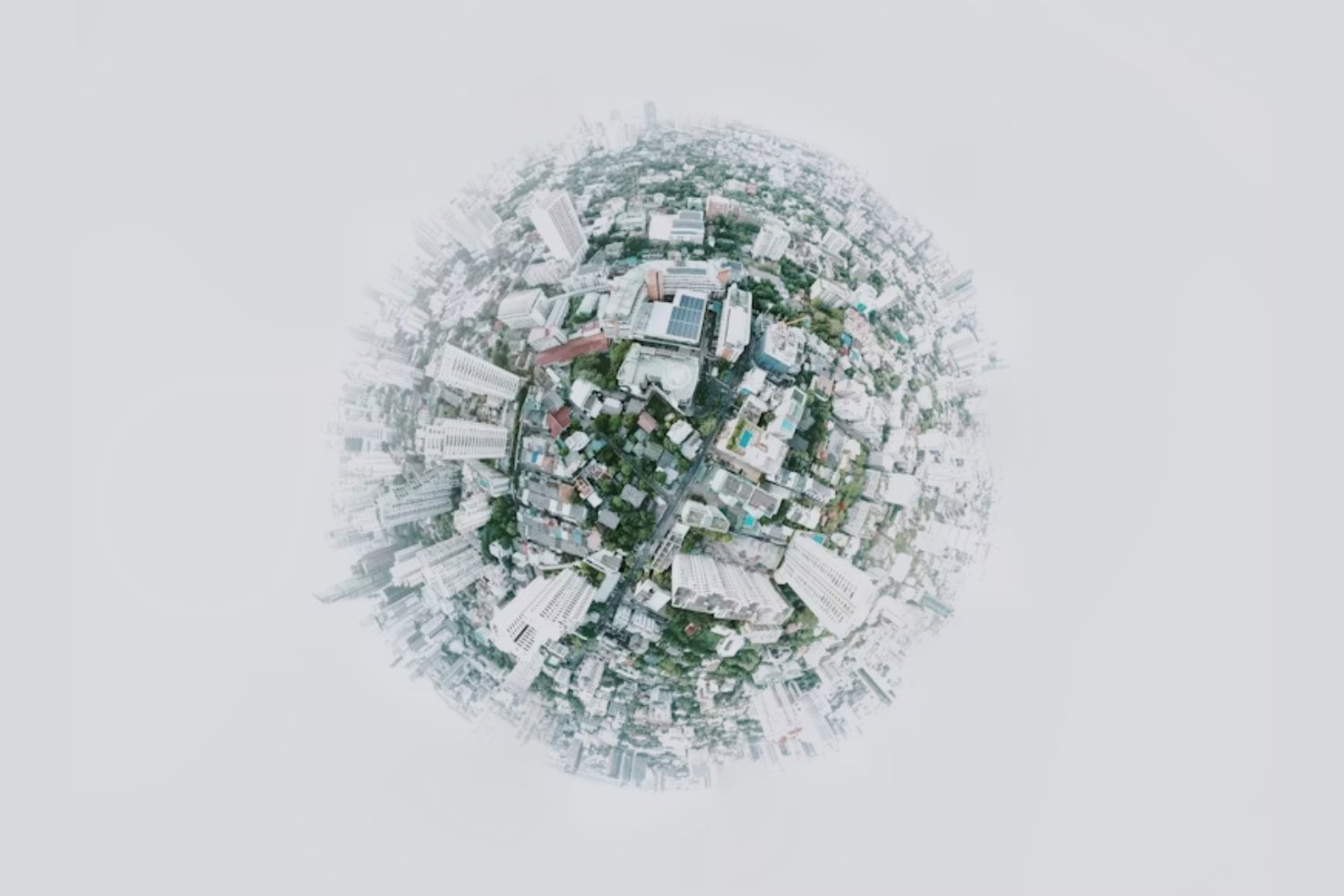 Solo cuatro lenguas viven un auténtico momento dorado. Un análisis global revela que inglés, español, chino y portugués son las únicas que crecen con vigor demográfico y social mientras otras retroceden o se fragmentan