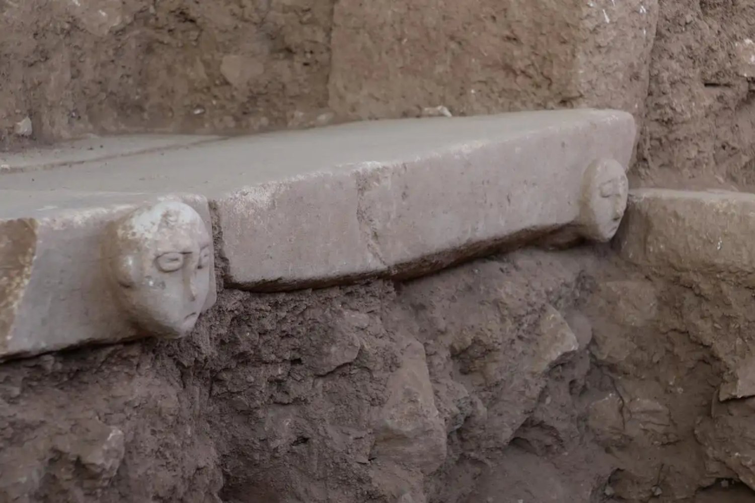 Aparecen rostros humanos de hace más de 10.000 años en Turquía. Un hallazgo en Sefertepe revela un arte neolítico distinto al de Göbeklitepe y otras ciudades rituales de Anatolia