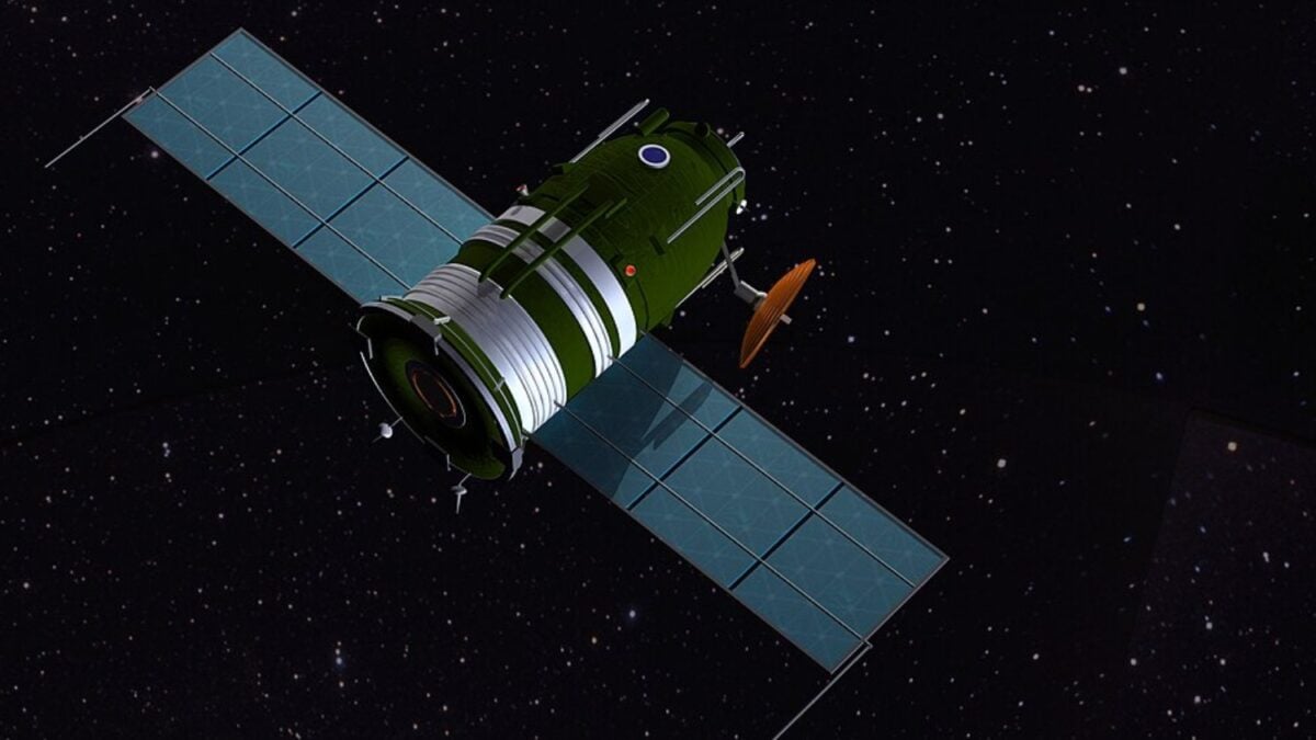 La nave fantasma lanzada en secreto por el programa lunar soviético sigue orbitando la Tierra sin que casi nadie la recuerde. Nadie volvió a hablar de ella, pero nunca abandonó realmente nuestro entorno espacial