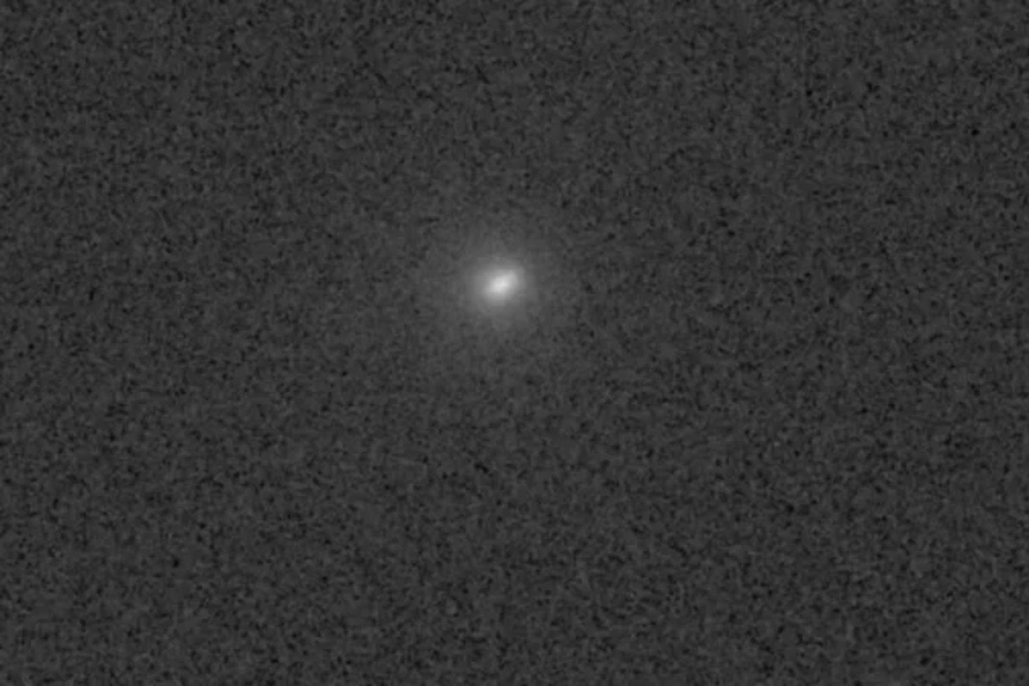 El Hubble captura el adiós de un visitante interestelar. El cometa 3I/ATLAS abandona el Sistema Solar dejando una imagen tan extraña como reveladora