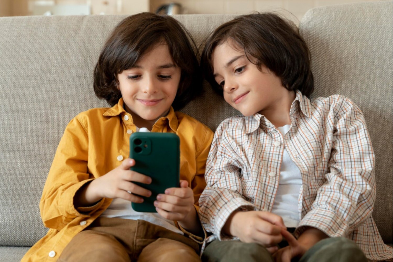 El scroll infinito está reconfigurando la infancia: lo que la ciencia empieza a ver en los vídeos cortos