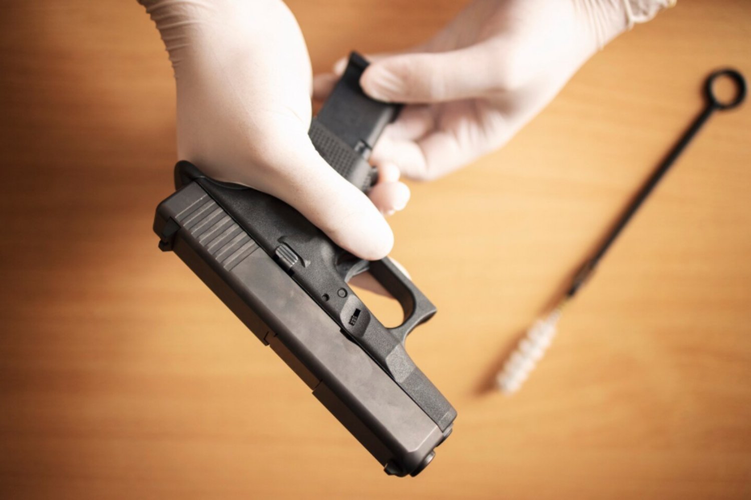 Por qué las armas de fuego en el hogar agravan las crisis emocionales