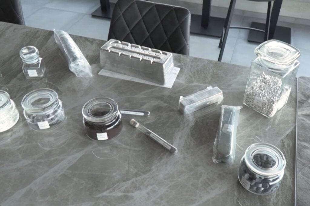 El búnker nazi que hoy guarda el mineral más valioso del planeta: la reserva secreta de tierras raras de Europa