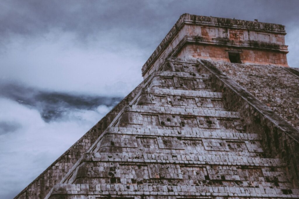 Escanean Chichén Itzá con partículas cósmicas para buscar cámaras ocultas jamás vistas