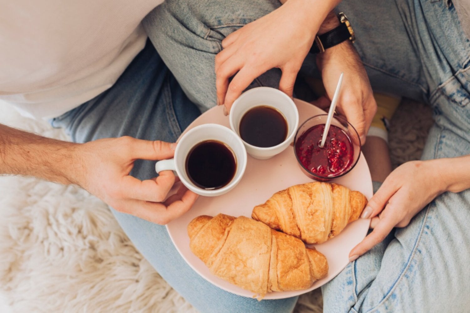 Llevamos un siglo creyendo que el desayuno es imprescindible. La ciencia dice otra cosa