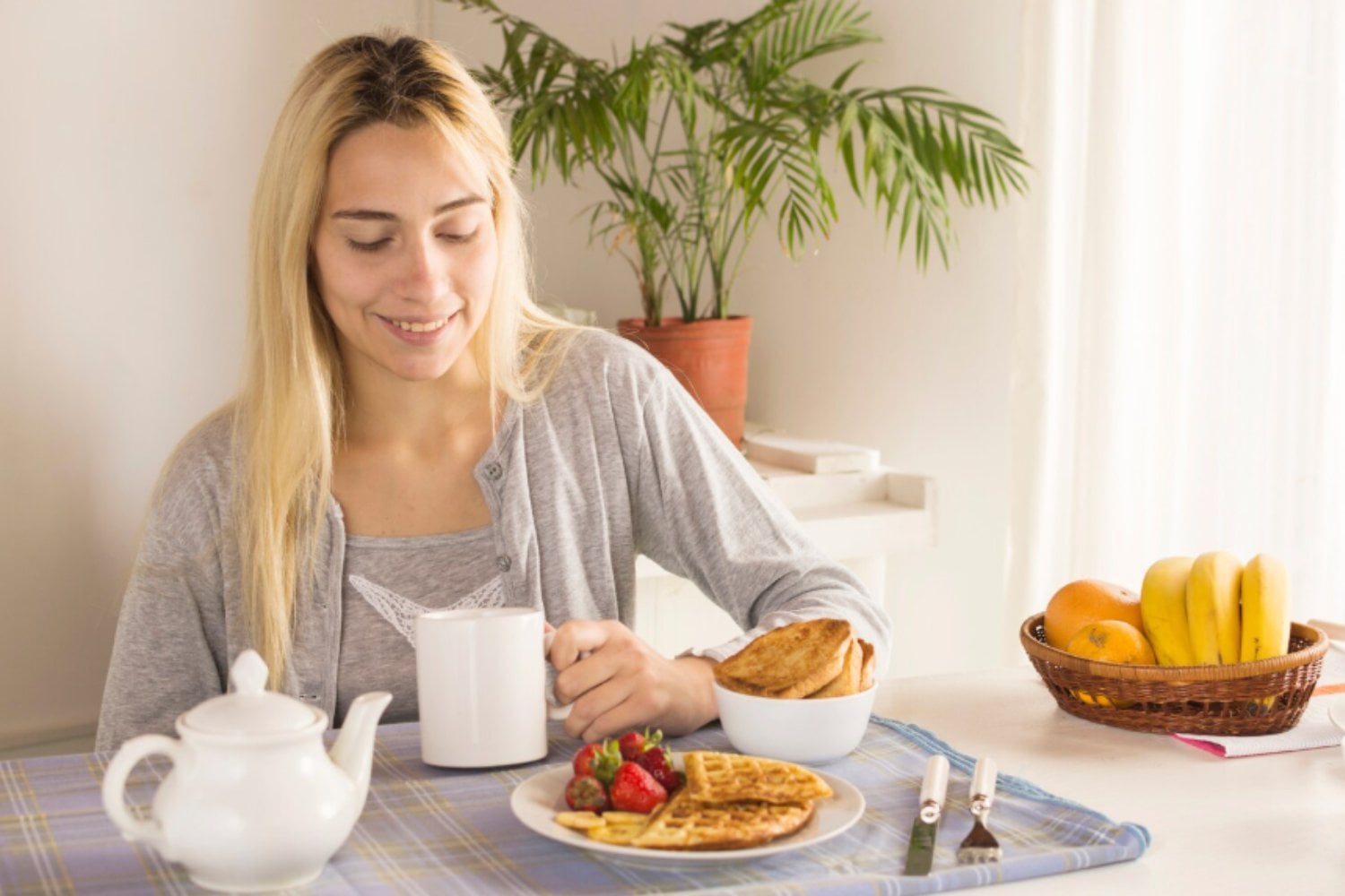 Llevamos un siglo creyendo que el desayuno es imprescindible. La ciencia dice otra cosa
